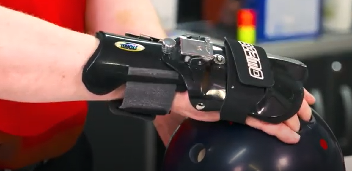 gizmo wrist brace by storm