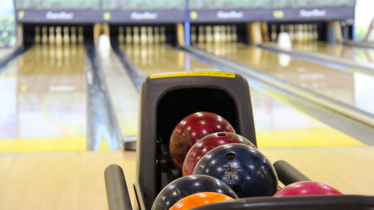 tips for bowling on dry lanes tips for bowling on dry lanes